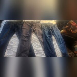 3 PAIR OF ALMOST NEW AUTHENTIC MENS BANANA REPUBLIC JEANS.